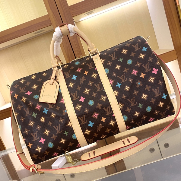 ルイヴィトンバッグ背面デザイン